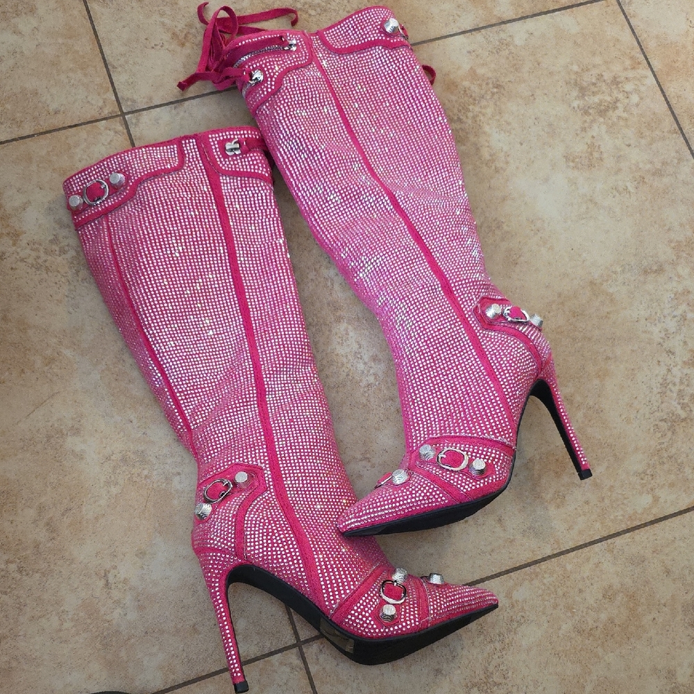 Source Unknown Pink Rhinestone Heeled Boots Zip Up Super Cute Womens Size 6.5